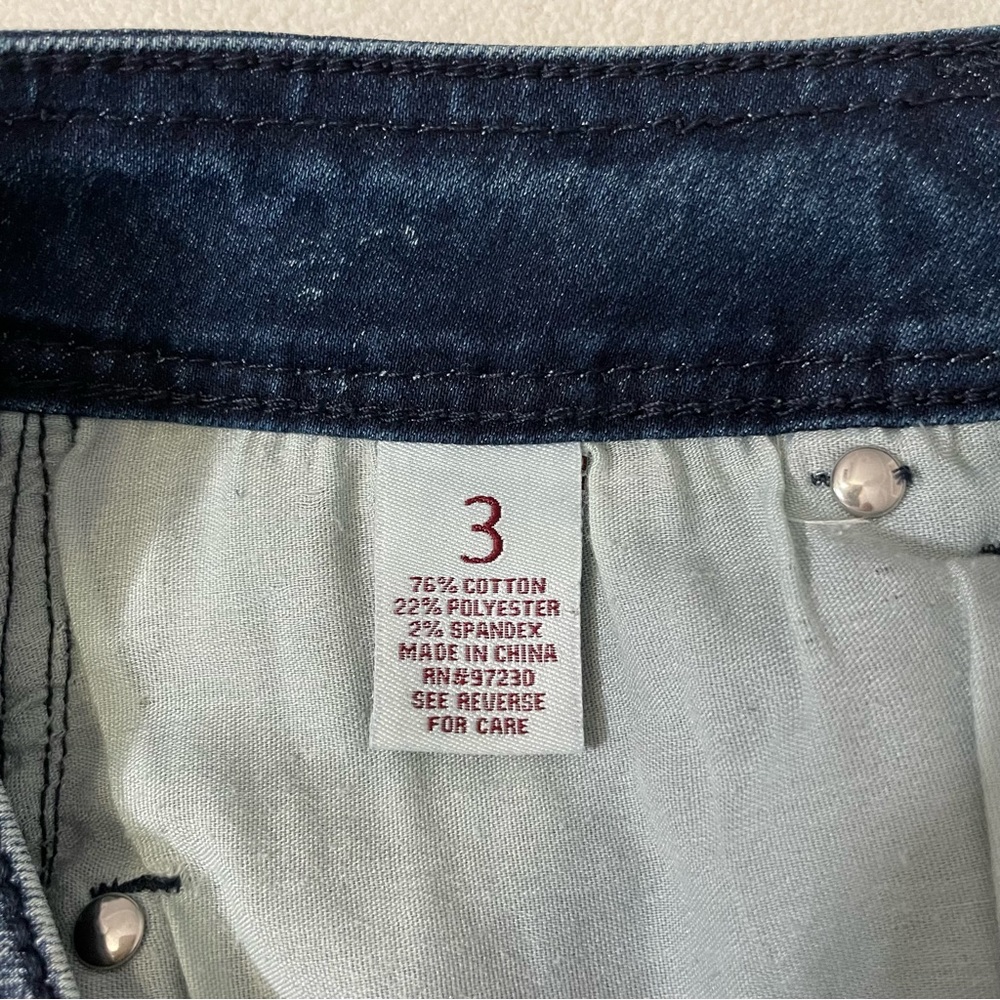 Almost Famous Skinny Ripped Jean - Picture 6 of 10